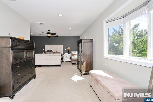 29 Fox Hollow Road, Ramsey, NJ 07446