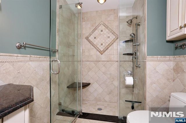 29 Fox Hollow Road, Ramsey, NJ 07446
