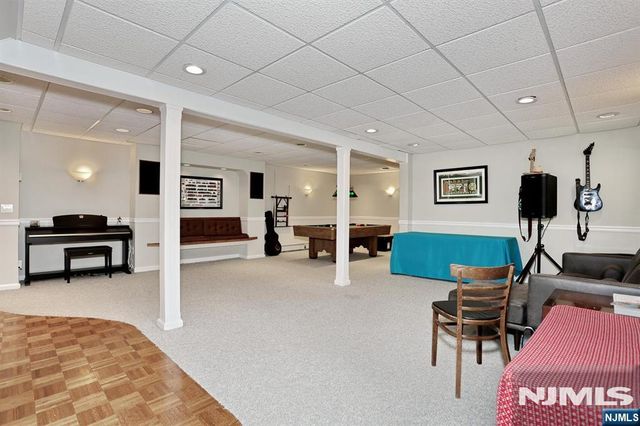 29 Fox Hollow Road, Ramsey, NJ 07446