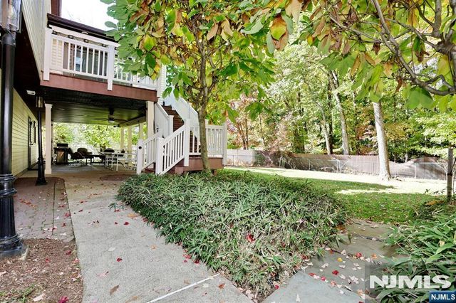 29 Fox Hollow Road, Ramsey, NJ 07446