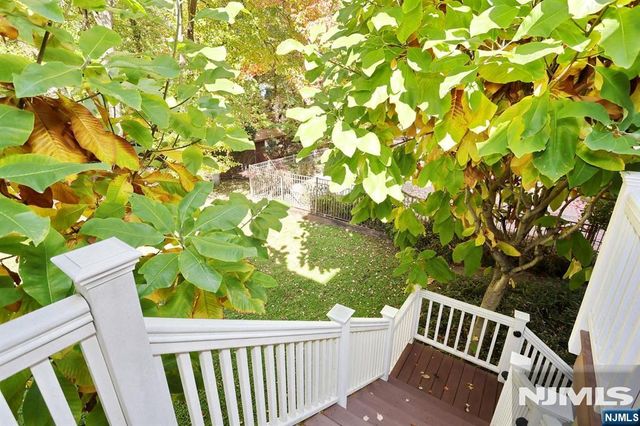 29 Fox Hollow Road, Ramsey, NJ 07446
