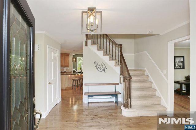 29 Fox Hollow Road, Ramsey, NJ 07446