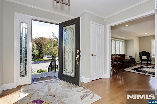 29 Fox Hollow Road, Ramsey, NJ 07446