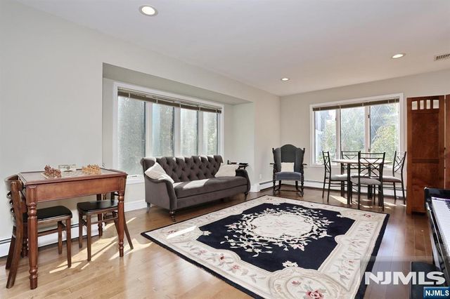 29 Fox Hollow Road, Ramsey, NJ 07446