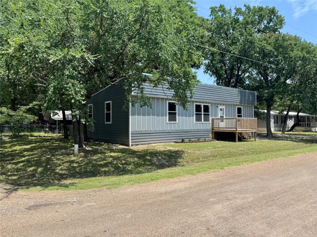 151 Pawnee Trail, Mabank, TX 75156