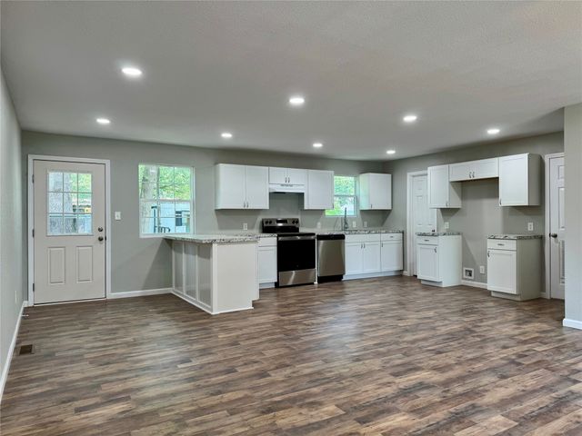 151 Pawnee Trail, Mabank, TX 75156