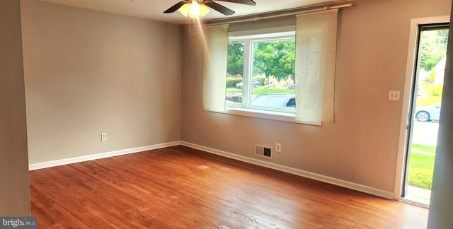 227 BOND AVE, Reisterstown, MD 21136