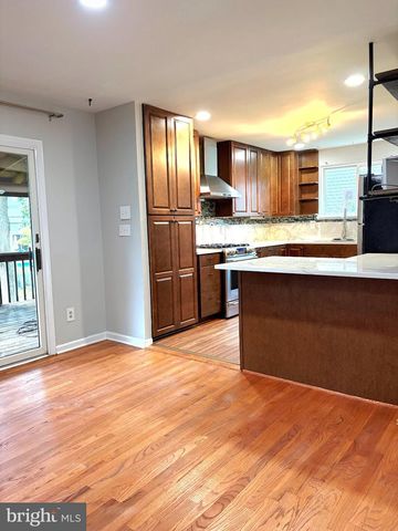 227 BOND AVE, Reisterstown, MD 21136