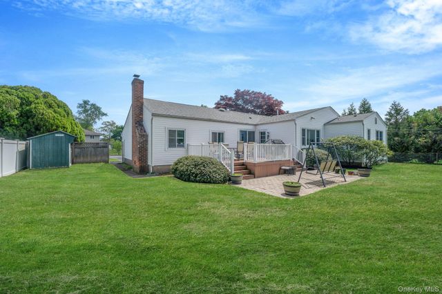 6 Cherrywood Drive, East Northport, NY 11731