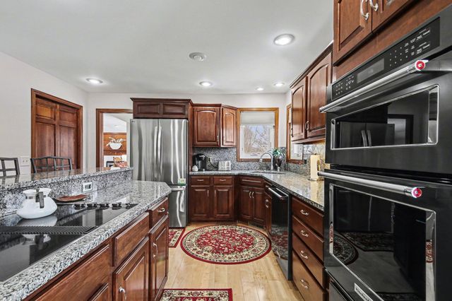 9480 Prairie Drive SE, Alto, MI 49302