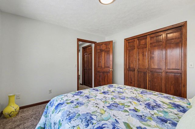 9480 Prairie Drive SE, Alto, MI 49302