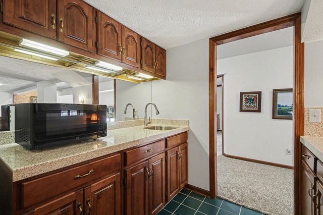 9480 Prairie Drive SE, Alto, MI 49302