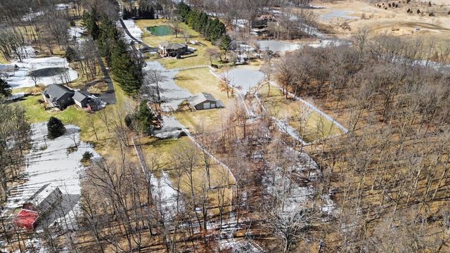 9480 Prairie Drive SE, Alto, MI 49302