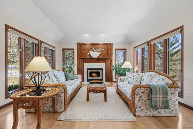 9480 Prairie Drive SE, Alto, MI 49302