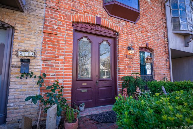 222 W Craig Pl Apt D, San Antonio, TX 78212