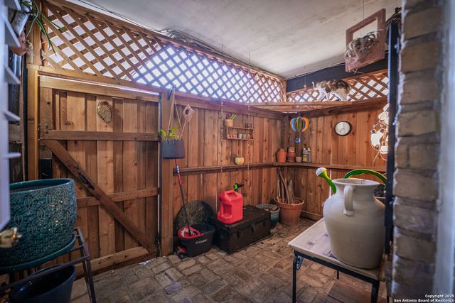 222 W Craig Pl Apt D, San Antonio, TX 78212