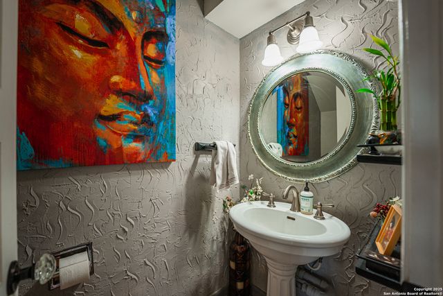 222 W Craig Pl Apt D, San Antonio, TX 78212