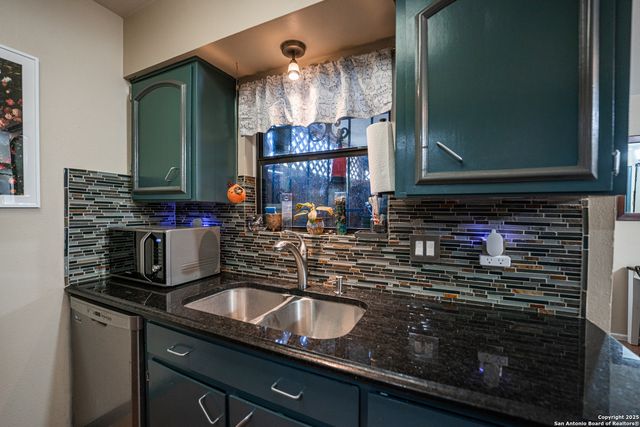 222 W Craig Pl Apt D, San Antonio, TX 78212