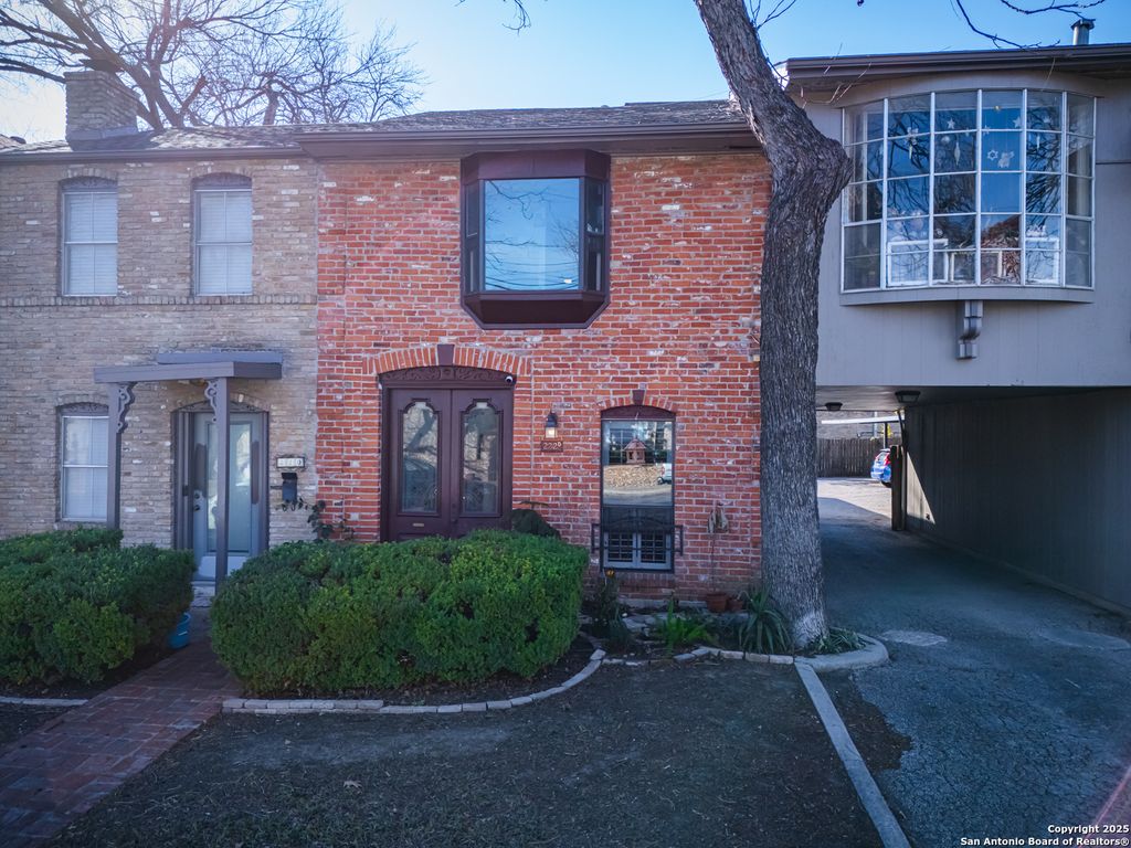222 W Craig Pl Apt D, San Antonio, TX 78212