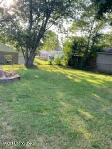 4015 Tally Ho Ct, Jeffersontown, KY 40299