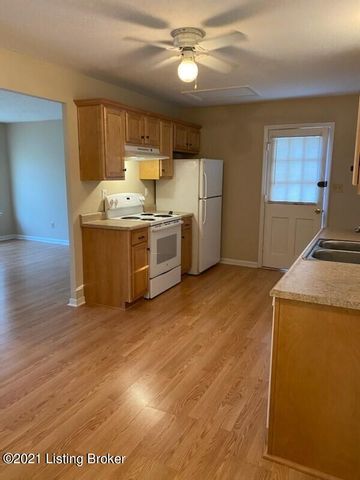 4015 Tally Ho Ct, Jeffersontown, KY 40299