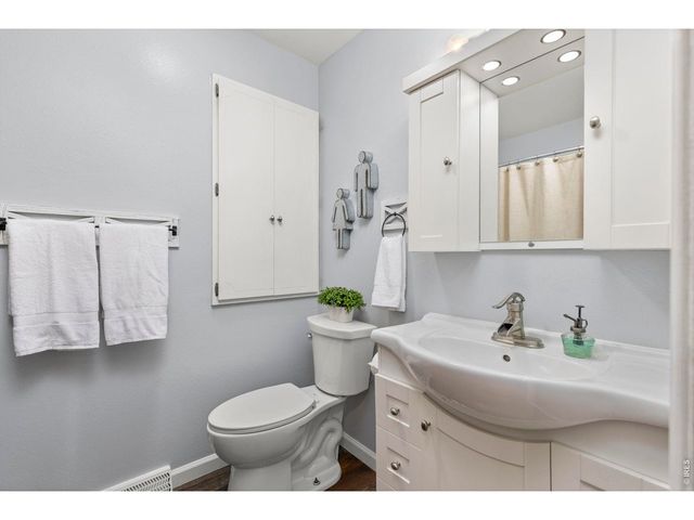 3740 W 8th St, Greeley, CO 80634