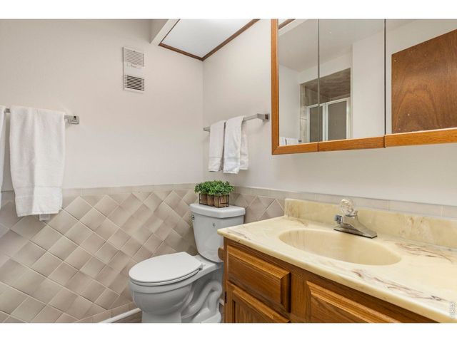 3740 W 8th St, Greeley, CO 80634