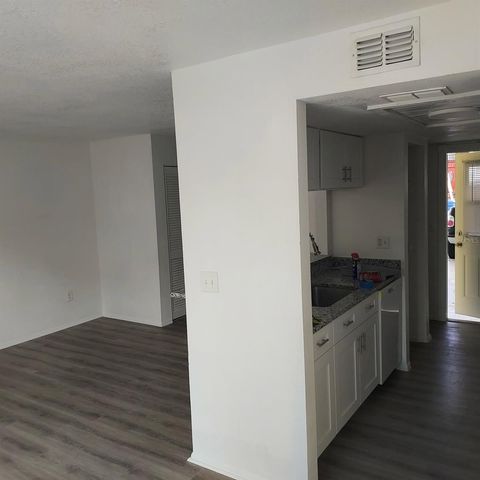 2929 KELLY RIDGE LANE, Tampa, FL 33604