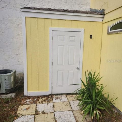 2929 KELLY RIDGE LANE, Tampa, FL 33604
