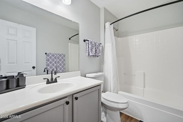 8658 E NATAL Avenue, Mesa, AZ 85209