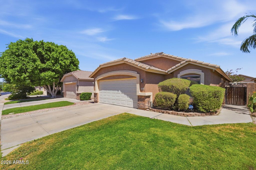 8658 E NATAL Avenue, Mesa, AZ 85209