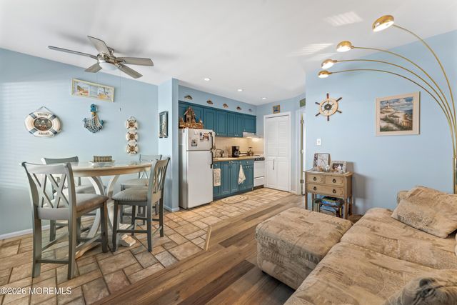 1901 Bay Boulevard 206, Ortley Beach, NJ 08751
