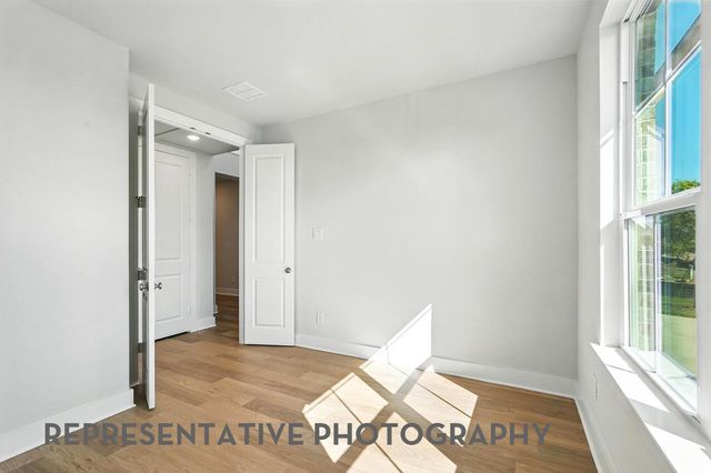 9301 Breeze Hill DR, Austin, TX 78744