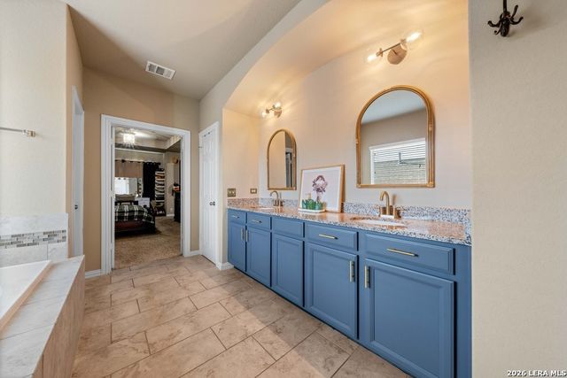 25737 Two Springs, San Antonio, TX 78255