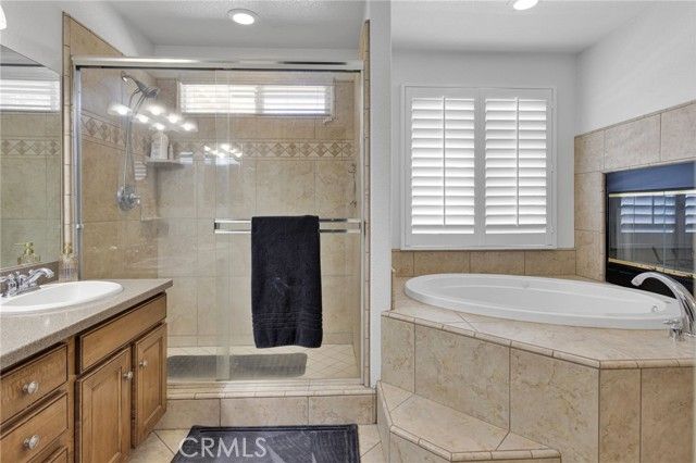 17594 Bangor, Hesperia, CA 92345