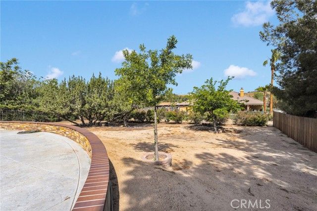 17594 Bangor, Hesperia, CA 92345