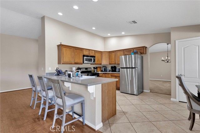 17594 Bangor, Hesperia, CA 92345
