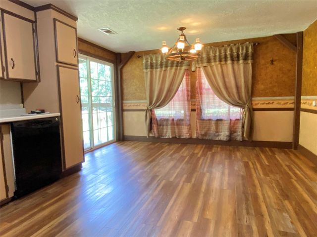 172 County Road 4291, Dayton, TX 77535