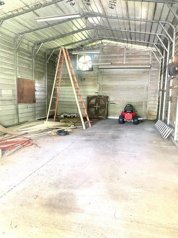 172 County Road 4291, Dayton, TX 77535