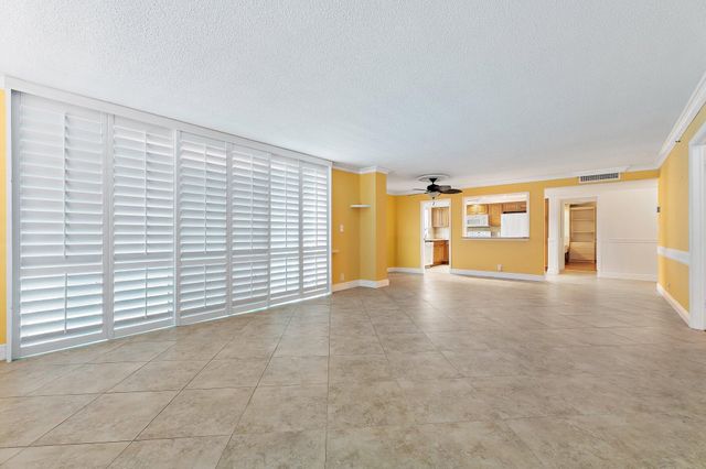 375 Beach Road 201, Tequesta, FL 33469