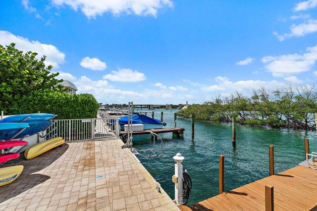 375 Beach Road 201, Tequesta, FL 33469