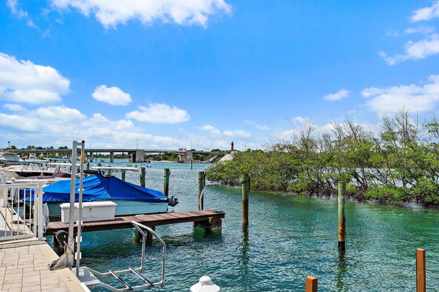 375 Beach Road 201, Tequesta, FL 33469