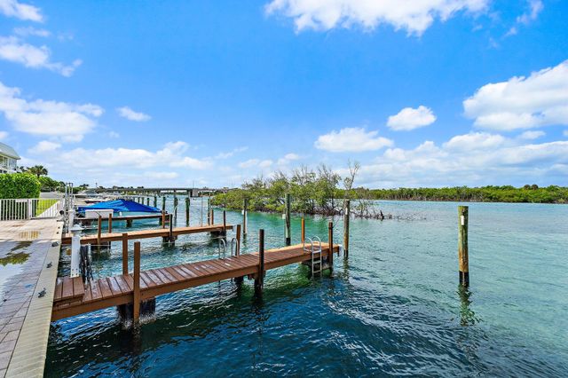 375 Beach Road 201, Tequesta, FL 33469