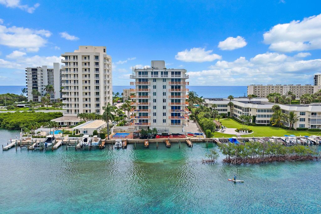 375 Beach Road 201, Tequesta, FL 33469