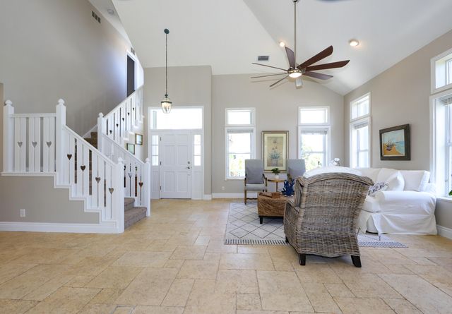 400 Seaside Lane, Juno Beach, FL 33408