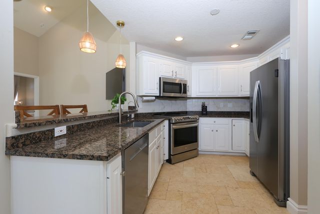 400 Seaside Lane, Juno Beach, FL 33408