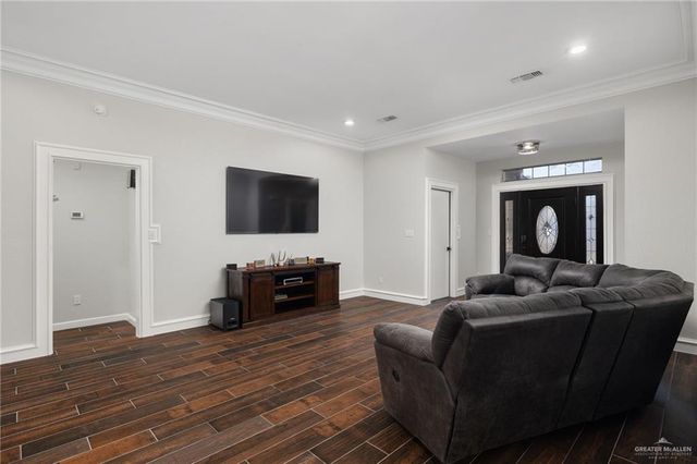 7601 N 21st Street, Mcallen, TX 78504