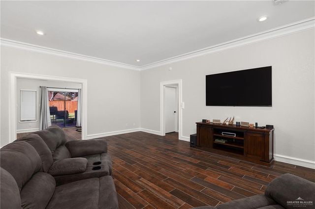 7601 N 21st Street, Mcallen, TX 78504