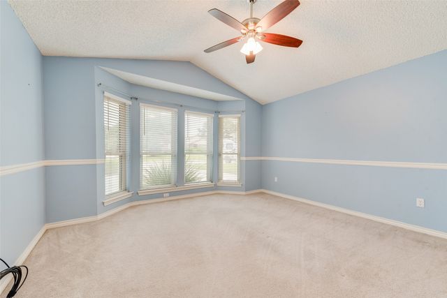 302 Manana Drive, Grand Prairie, TX 75050