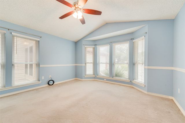 302 Manana Drive, Grand Prairie, TX 75050